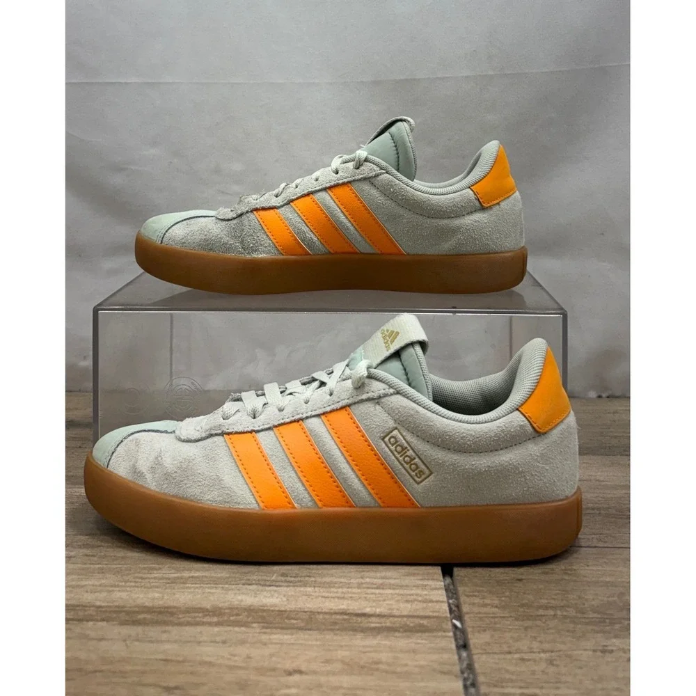 Adidas Gazelle Suede Orange Stripes Gum Sole Sneakers Women Size‎ 8.5 Mint Green